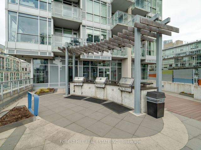 318 - 199 Richmond St W