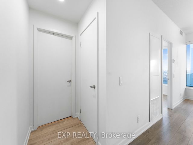 1605 - 20 Tubman Ave E