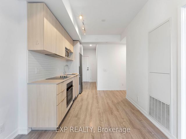 1605 - 20 Tubman Ave E