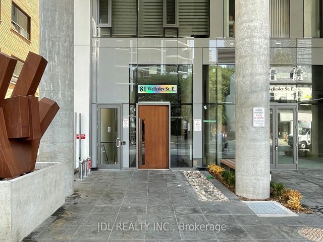 403 - 81 Wellesley St E