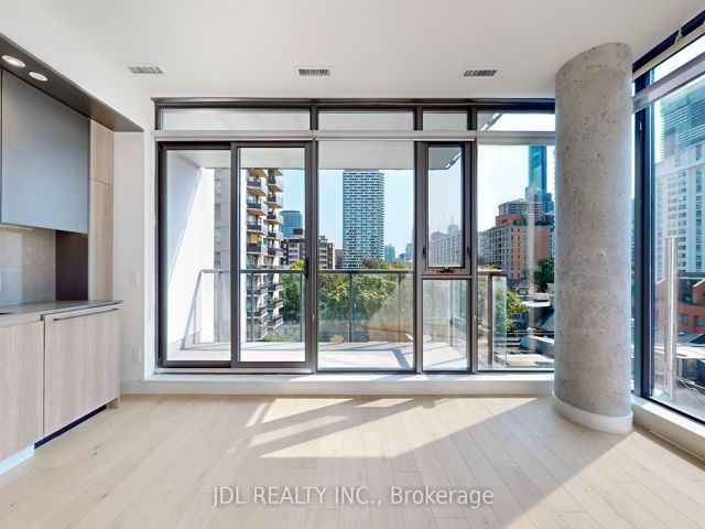 403 - 81 Wellesley St E
