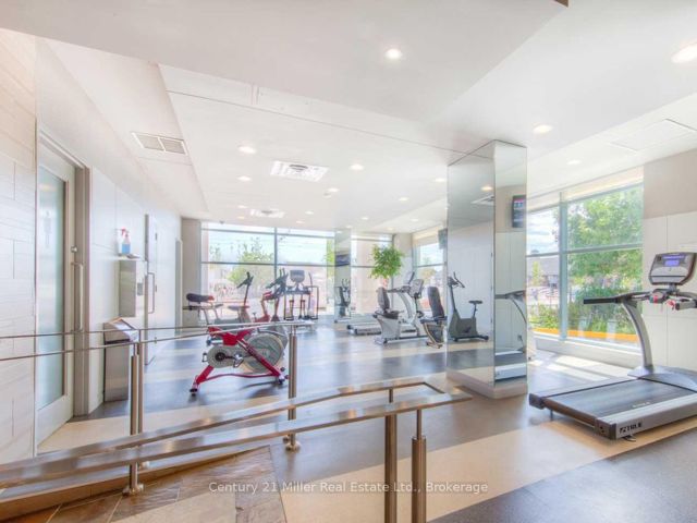 628 - 230 Queens Quay W