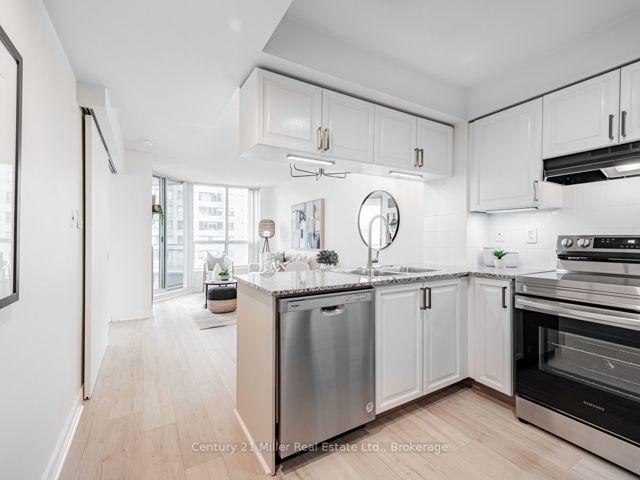 628 - 230 Queens Quay W
