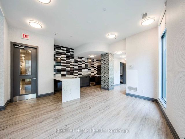 2502 - 219 Fort York Blvd
