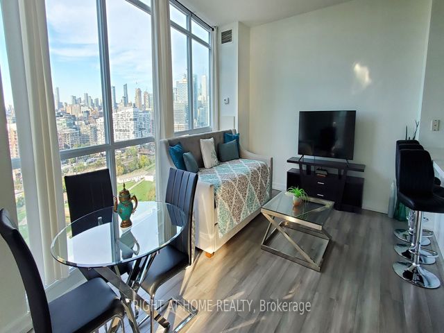 2502 - 219 Fort York Blvd