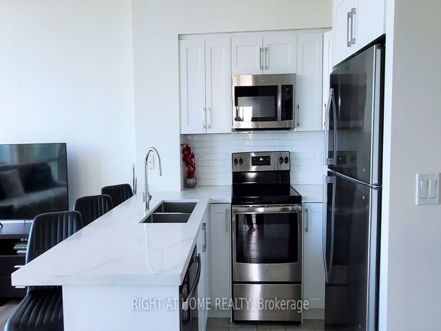 2502 - 219 Fort York Blvd