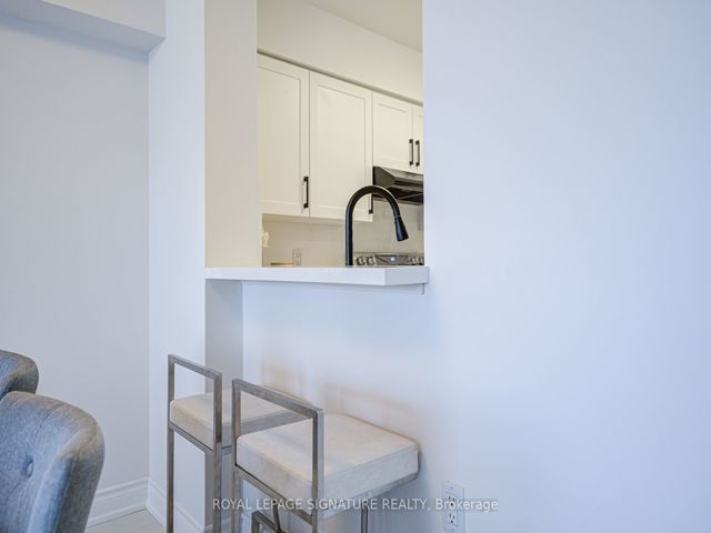 2503 - 35 Finch Ave E