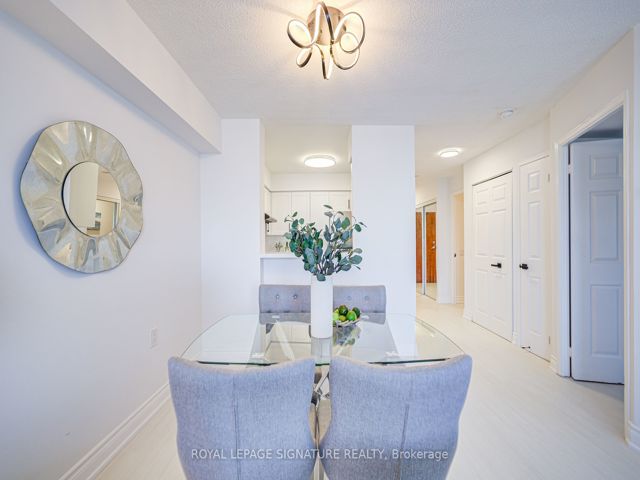 2503 - 35 Finch Ave E