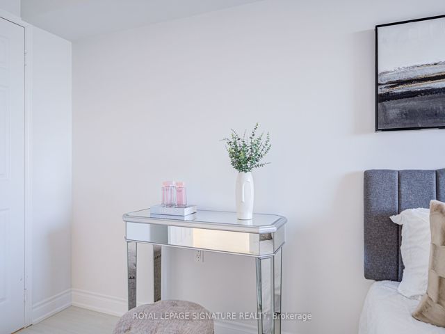 2503 - 35 Finch Ave E