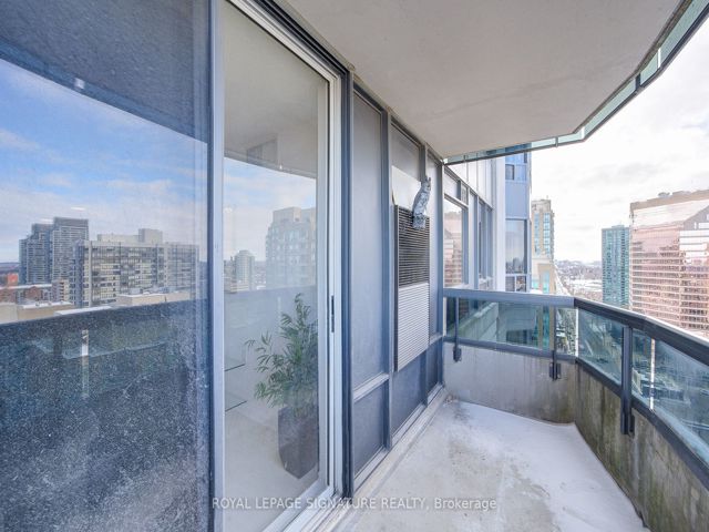 2503 - 35 Finch Ave E