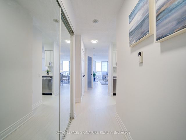 2503 - 35 Finch Ave E