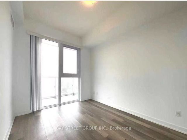 2103 - 5180 Yonge St