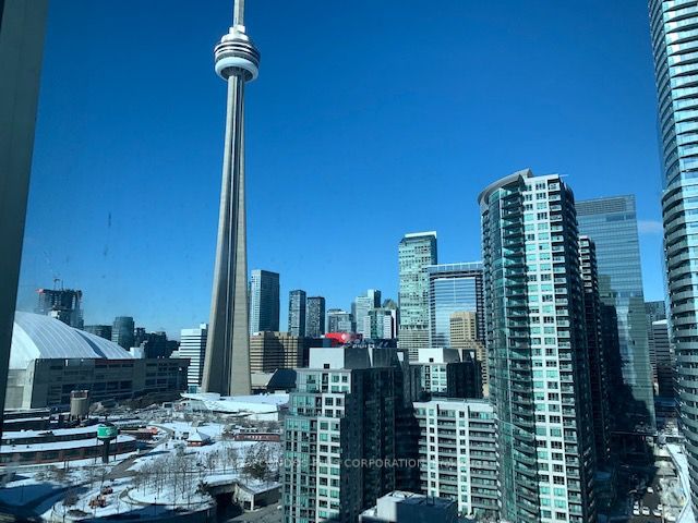 2012 - 208 Queens Quay W