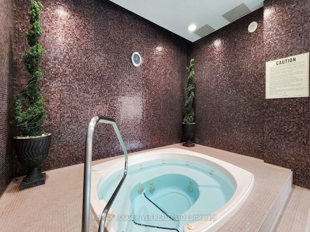 701 - 18 Kenaston Gdns
