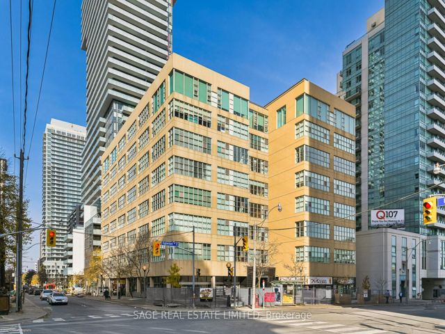 208 - 188 Eglinton Ave E