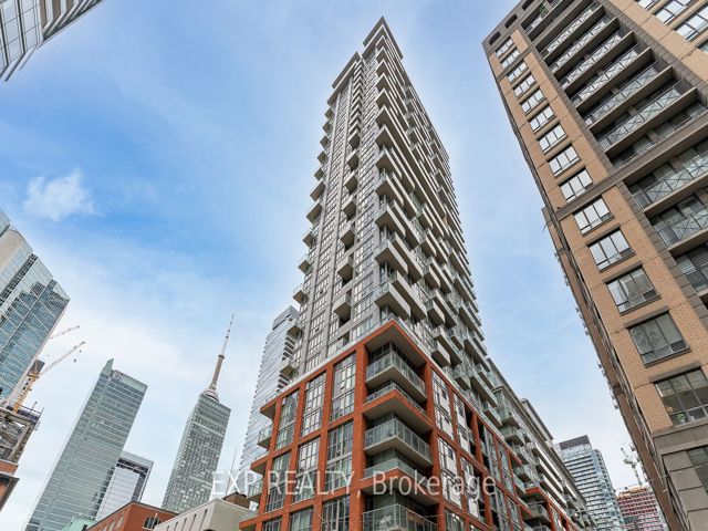 1407 - 126 Simcoe St