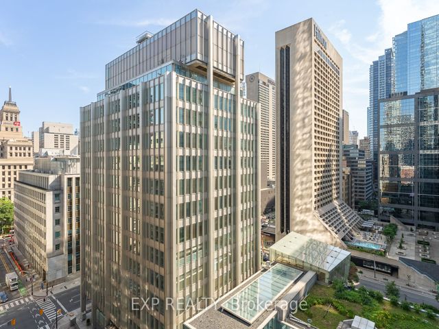 1407 - 126 Simcoe St