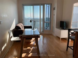 702 - 18 Holmes Ave