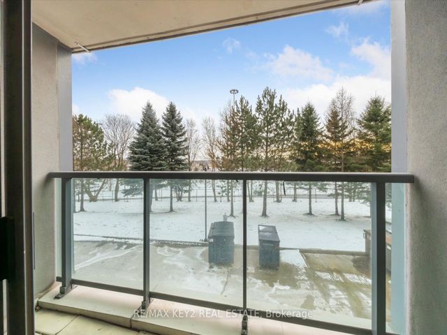 206 - 30 Harrison Garden Blvd