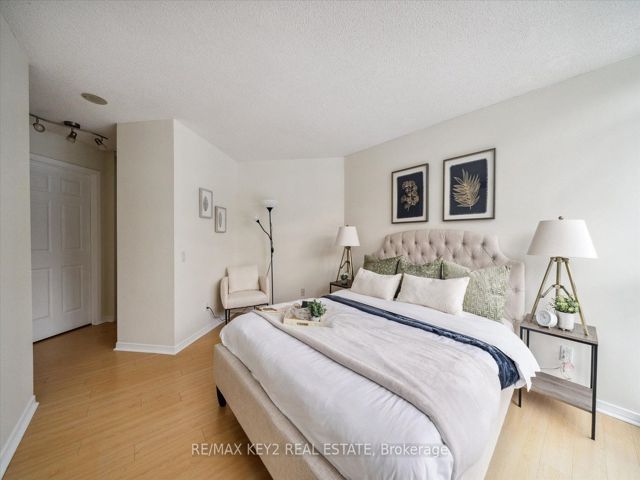 206 - 30 Harrison Garden Blvd