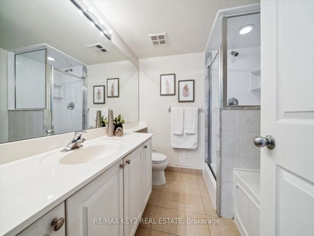 206 - 30 Harrison Garden Blvd