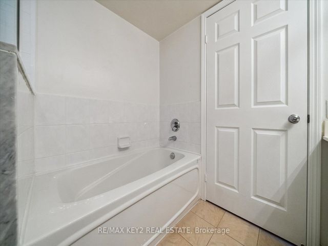 206 - 30 Harrison Garden Blvd