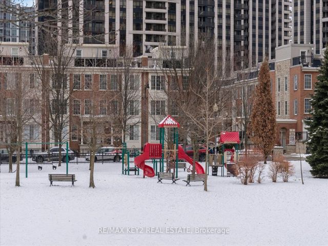 206 - 30 Harrison Garden Blvd