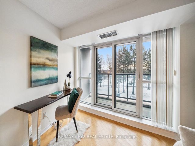 206 - 30 Harrison Garden Blvd