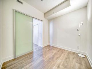 808 - 180 Fairview Mall Dr