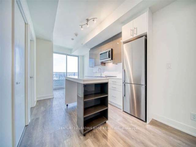 808 - 180 Fairview Mall Dr