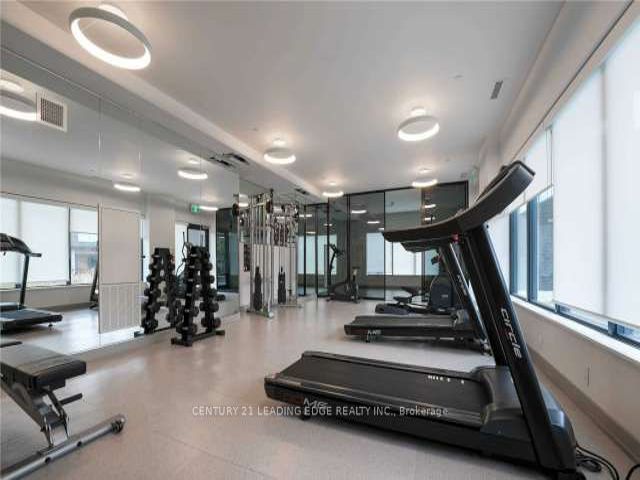 808 - 180 Fairview Mall Dr