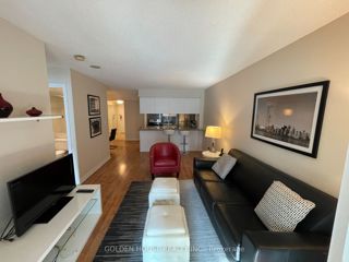 510 - 168 Simcoe St