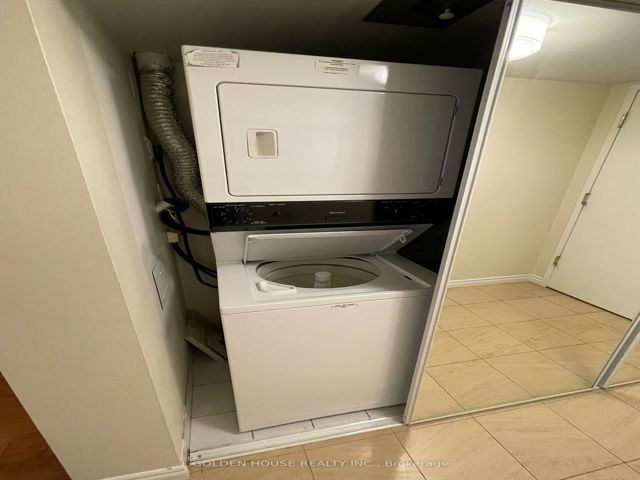510 - 168 Simcoe St