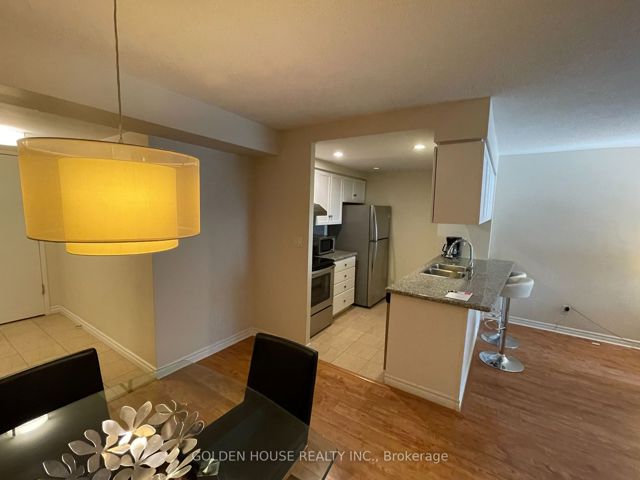 510 - 168 Simcoe St