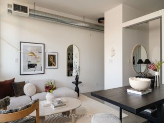 502 - 549 King St E