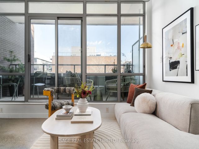 502 - 549 King St E