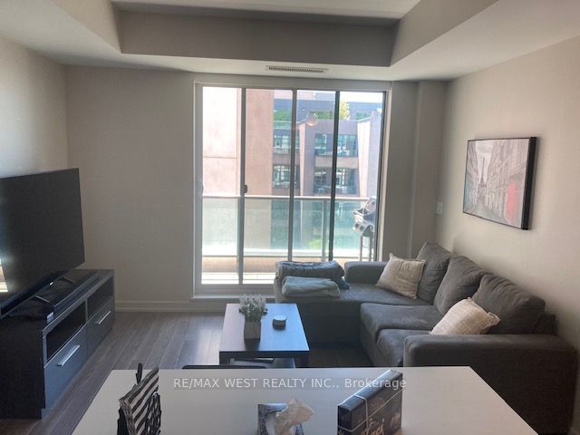 601 - 377 Madison Ave