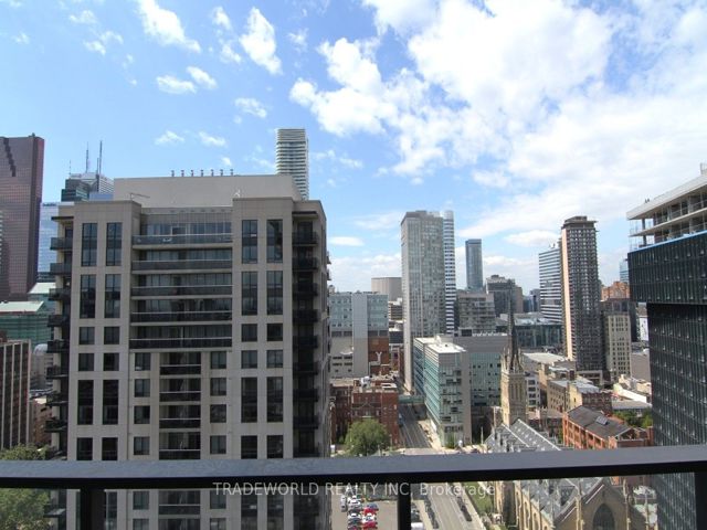 2716 - 77 Shuter St