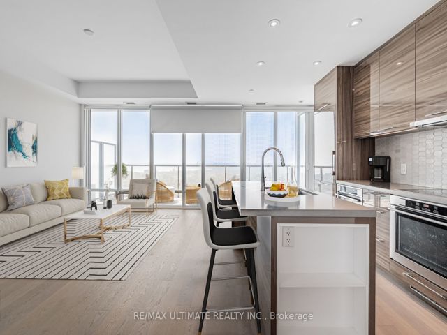 5408 - 488 University Ave