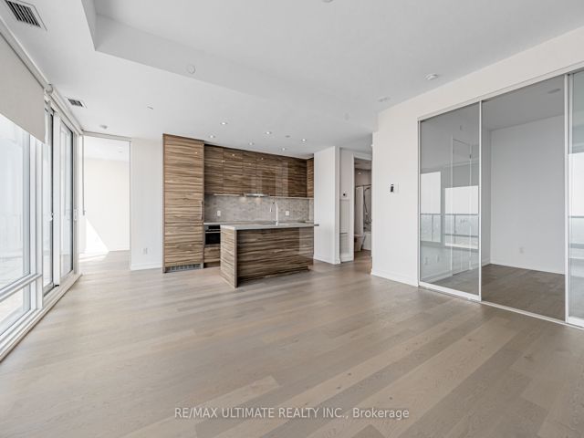 5408 - 488 University Ave