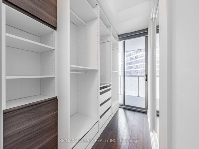 523 - 57 St. Joseph St