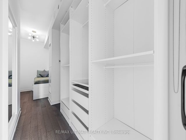 523 - 57 St. Joseph St
