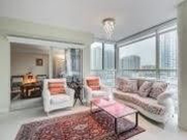807 - 5460 Yonge St