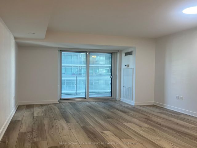 1616 - 195 Redpath Ave