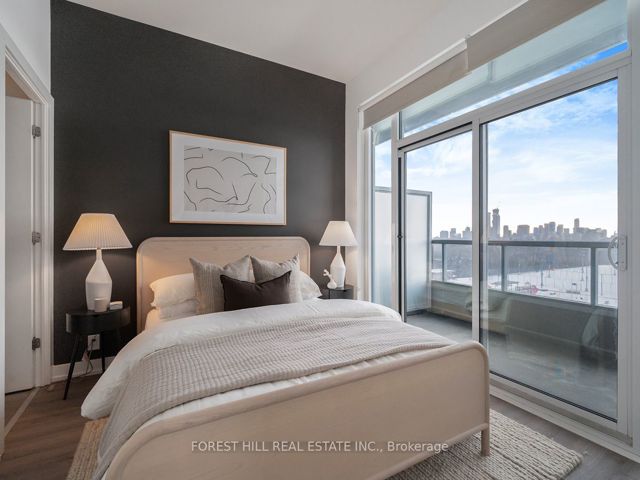 610 - 6 Parkwood Ave
