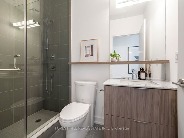 610 - 6 Parkwood Ave