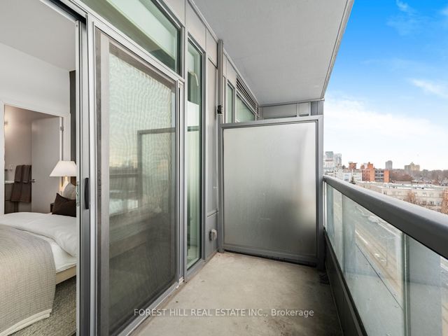610 - 6 Parkwood Ave