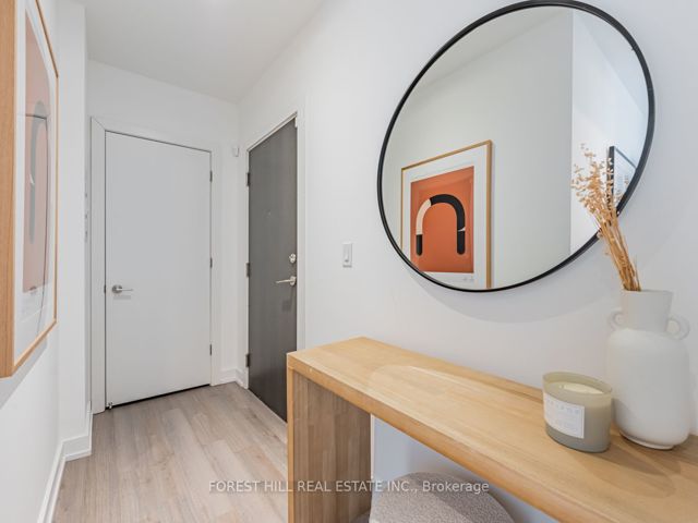 610 - 6 Parkwood Ave