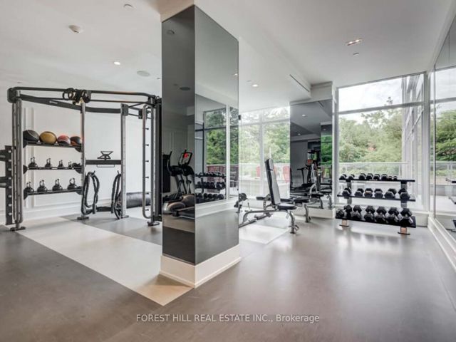 610 - 6 Parkwood Ave