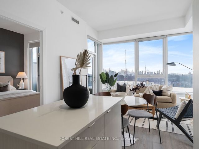 610 - 6 Parkwood Ave